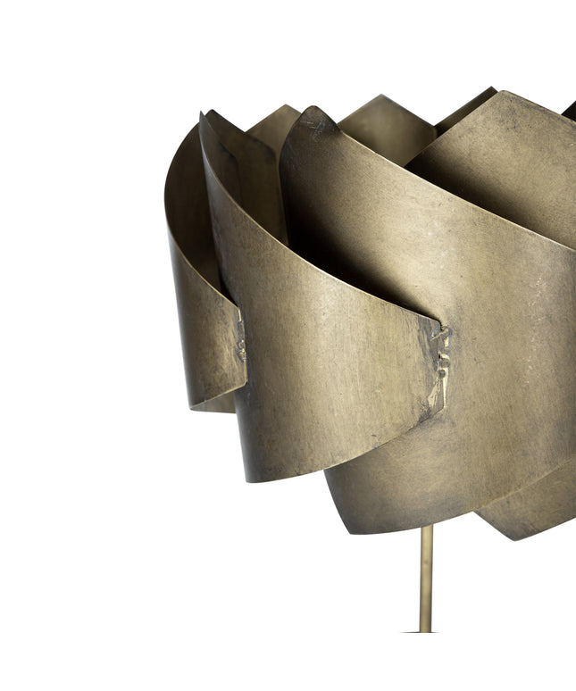 Arix Gold metal table lamp round layered shade