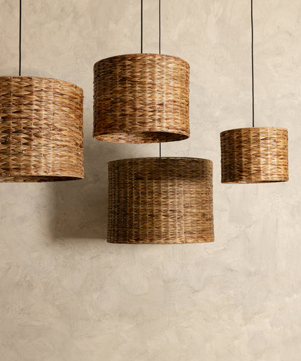 Jaden Natural seagrass hanging lamp herringboneSV4